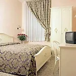 Ventura Hotel