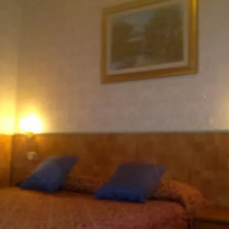 Ventura 3*