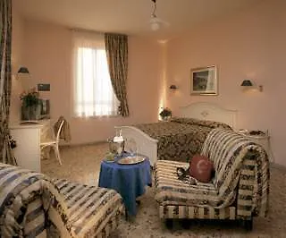 Ventura 3* Róma